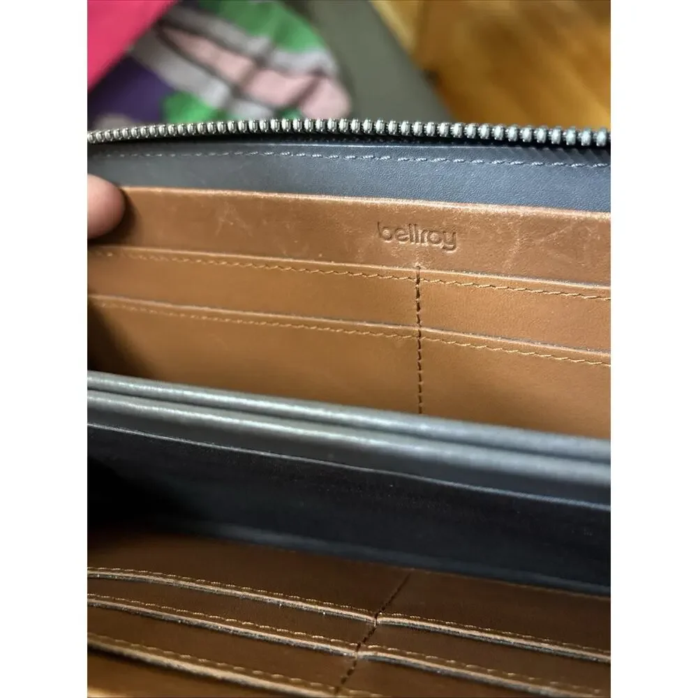 BELLROY Brown Leather Zip Around Wallet Credit Card Magnetic Center Closure 8X4”